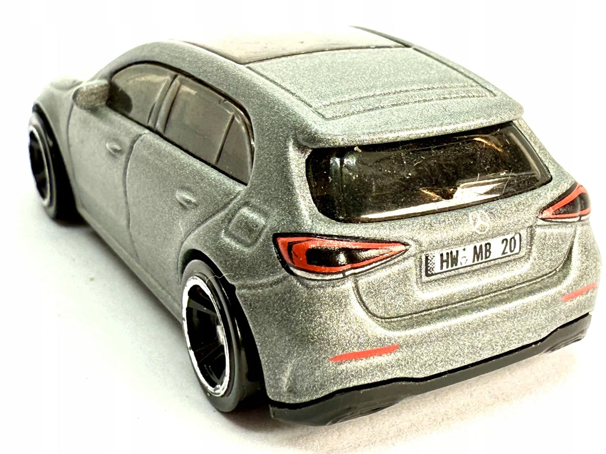 2019 Mercedes-Benz A-Class Hot Wheels 2019 Srebrny 1:64 – zdjęcie 2