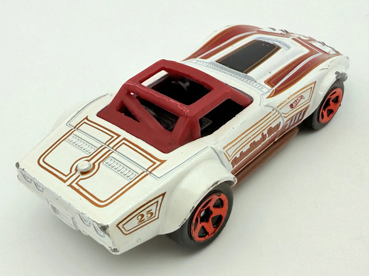 69 Corvette Racer Hot Wheels Biała 1:64 – zdjęcie 2