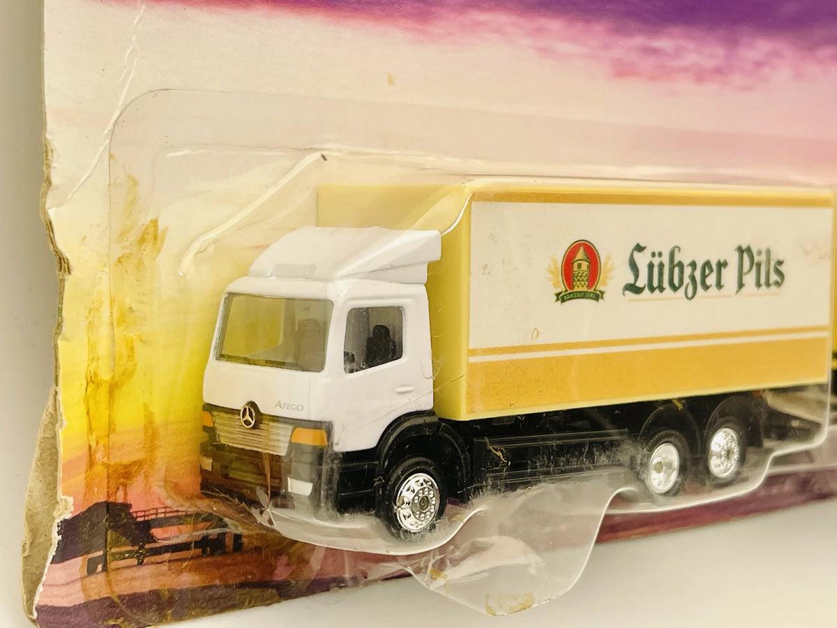 Mercedes-Benz Atego Z Przyczepą Skrzyniową Hümmer 1:87 Reklama Lübzer Pils – zdjęcie 2