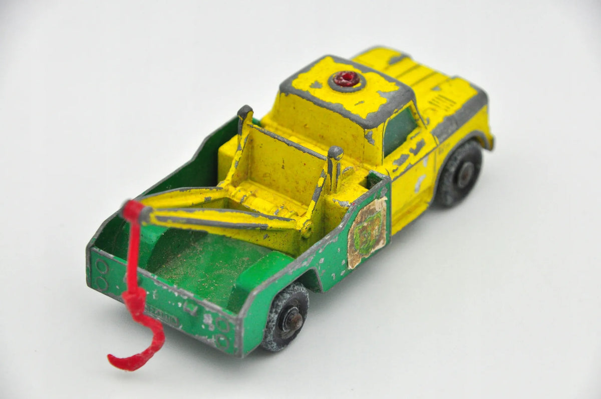 DODGE WRECK TRUCK, Matchbox, Made in England, Die cast 13, Żółty, 1:87 – zdjęcie 2