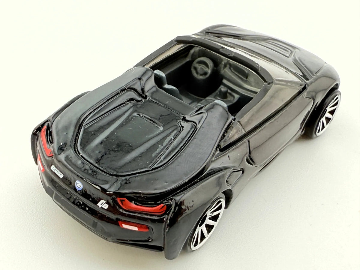 BMW I8 ROADSTER Hot Wheels 2018 Czarny 1:64 – zdjęcie 2