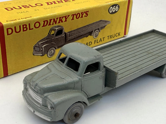 Ciężarówka BEDFORD FLAT TRUCK Dinky Toys '50 Szary 1:87 Made in England – zdjęcie 2