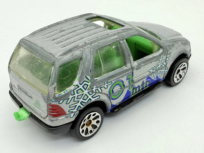 Mercedes-Benz Ml 430 Matchbox Srebrny 1:62 – zdjęcie 2