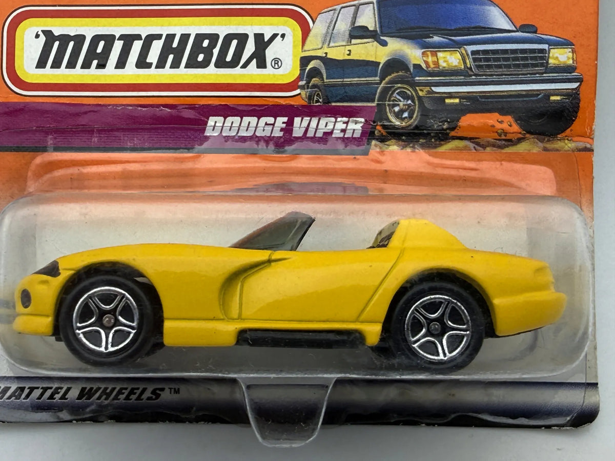DODGE VIPER Mainline Matchbox 1997 Żółty 1:64 – zdjęcie 2