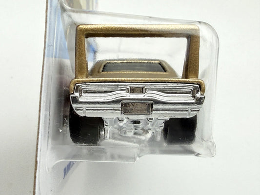 '69 DODGE CHARGER DAYTONA, Hot Wheels 2025, Die cast JJH97, Złoty, 1:64 – zdjęcie 2
