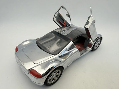 1994 AUDI AVUS QUATTRO, Revell, Die cast, Srebrny / chrom, 1:18, Resoraki – zdjęcie 2