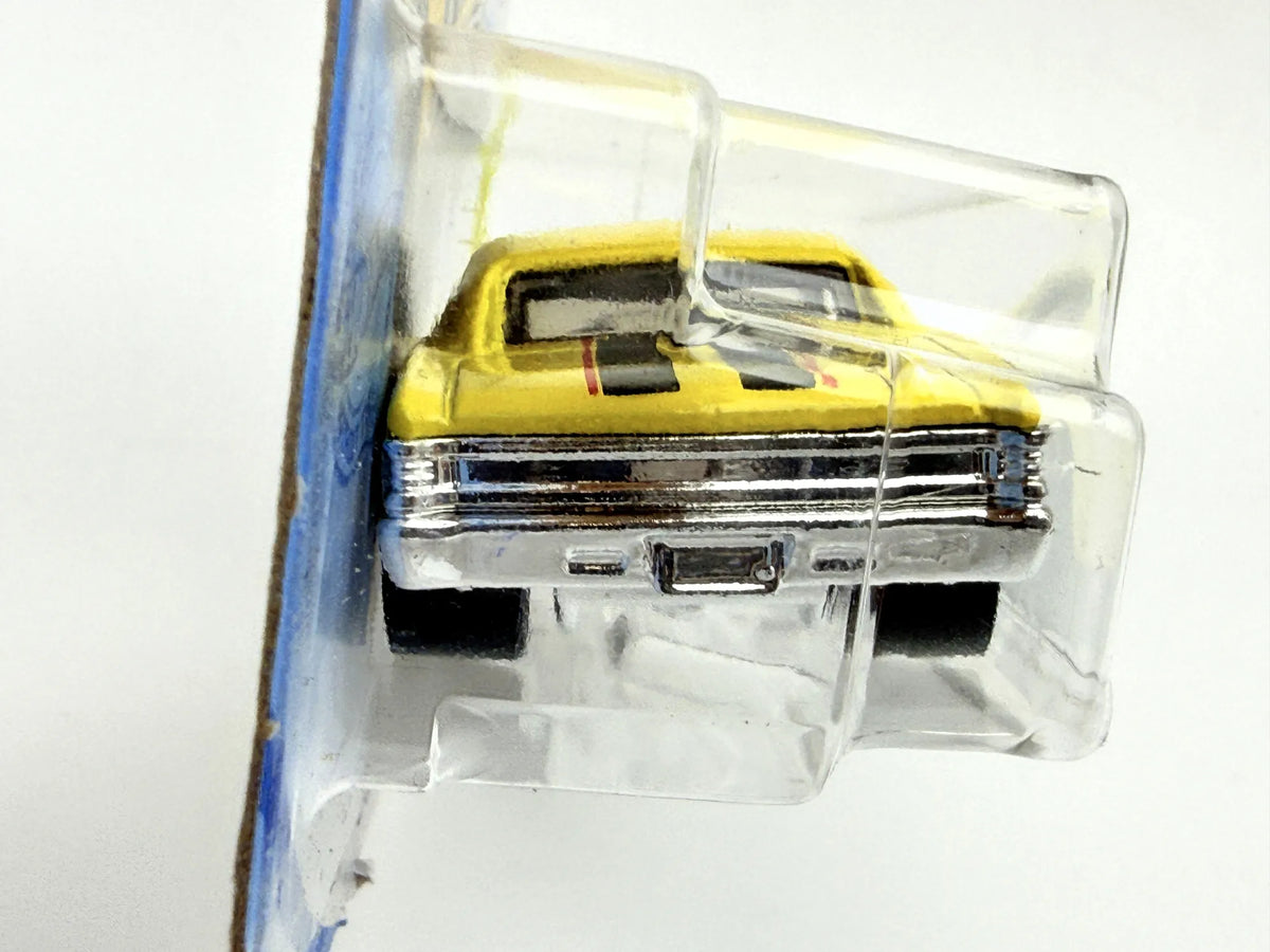 '67 CHEVELLE SS 396, Hot Wheels 2021, Die cast GTC34M521, Żółty, 1:64 – zdjęcie 2