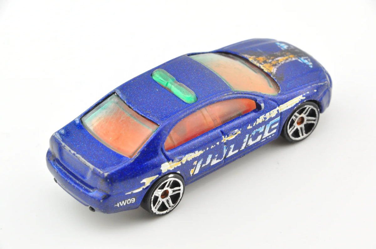 Ford Fusion, Hot Wheels, die cast resoraki, 1:64 – zdjęcie 2