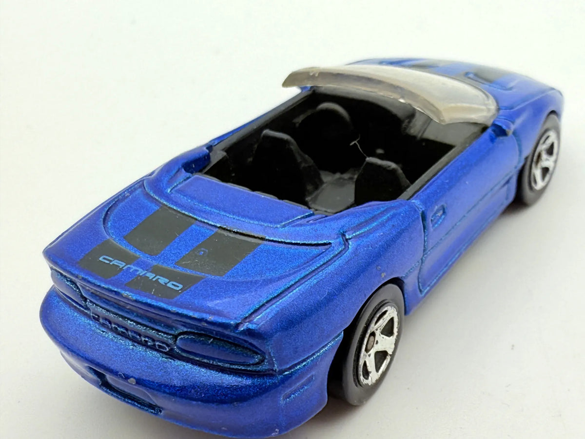 1995 Camaro Hot Wheels 1995 Niebieska 1:64 – zdjęcie 2