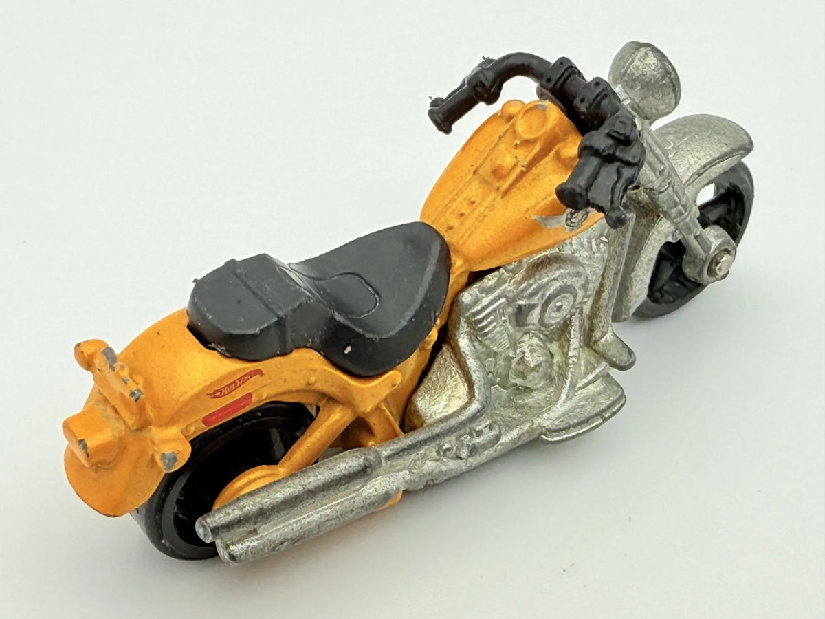 Harley-Davidson Fat Boy, Hot Wheels 2012, Resoraki, Die cast, Żółty, 1:64 – zdjęcie 2