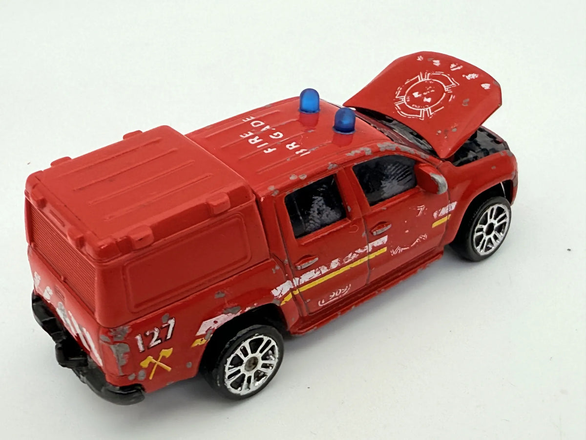 Volkswagen Amarok Czerwony 1:64 – zdjęcie 2