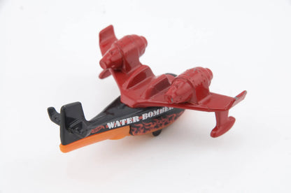 Water Bomber Hot Wheels Czarno-Czerwony 1:100 – zdjęcie 2