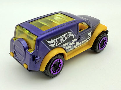 Suv Hot Wheels Fioletowy 1:64 – zdjęcie 2