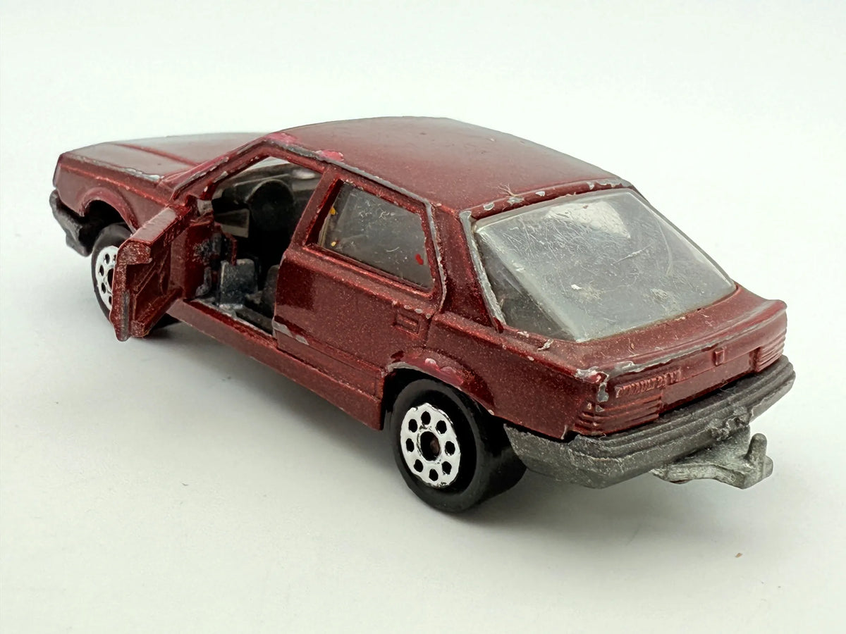 Renault 25 Majorette Czerwony 1:64 Made in Francja – zdjęcie 2