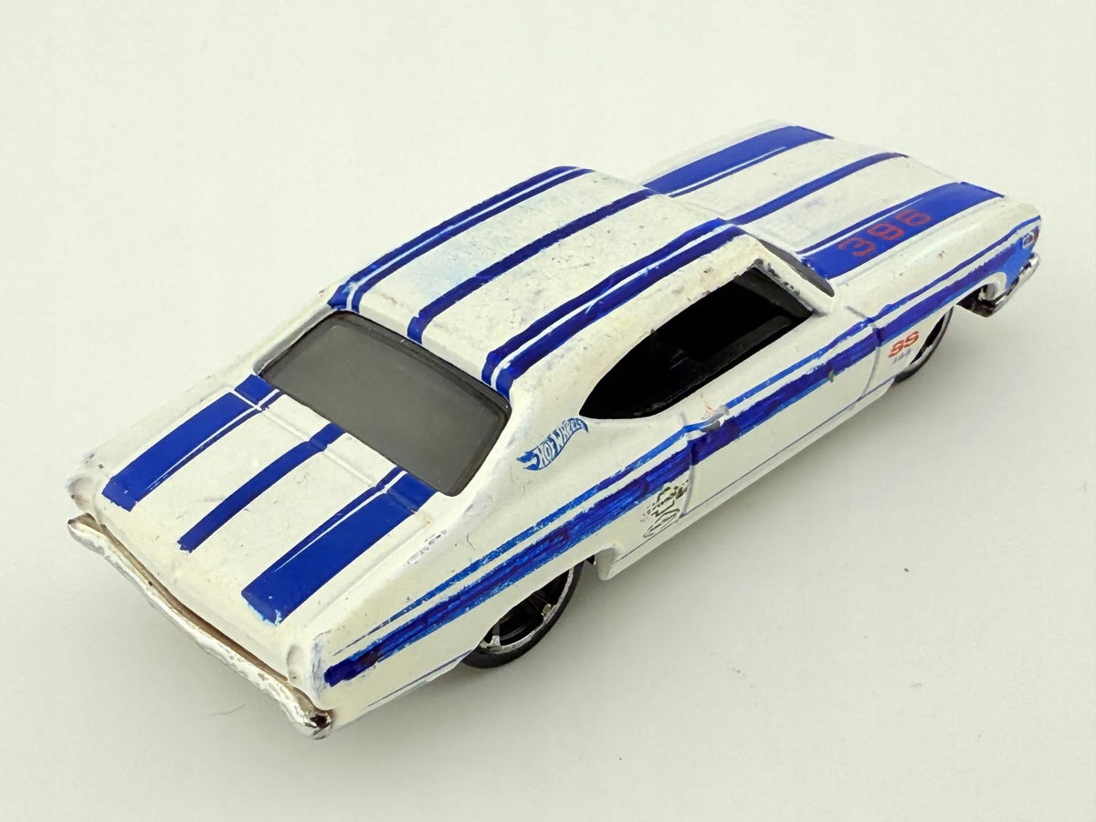 '69 CHEVELLE SS 396 TM GM, Hot Wheels 2007, Resoraki, Die cast, Biały, 1:64 – zdjęcie 2