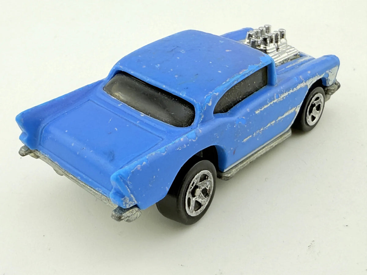 1957 Chevy Hot Wheels Niebieski 1:60 – zdjęcie 2