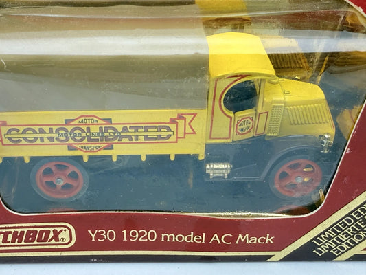 Ciężarówka Y30 1920 MODEL AC MACK Matchbox 1984 Żółty 1:64 Made in England – zdjęcie 2