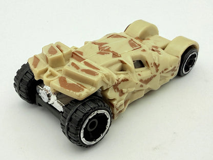 Batmobile Hot Wheels Beżowy 1:64 – zdjęcie 2
