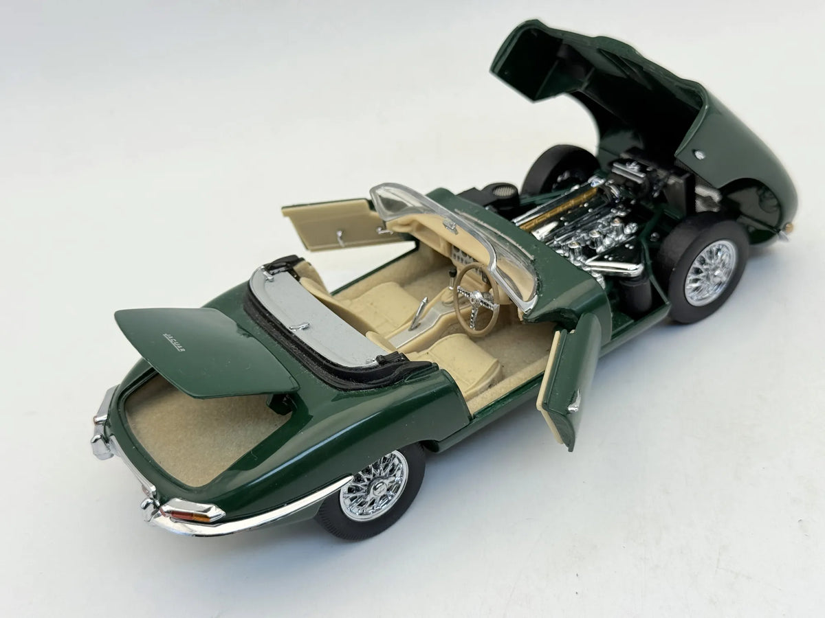 1961 Jaguar E-Type Franklin Mint Precision Models 1961 Zielony 1:24 – zdjęcie 2