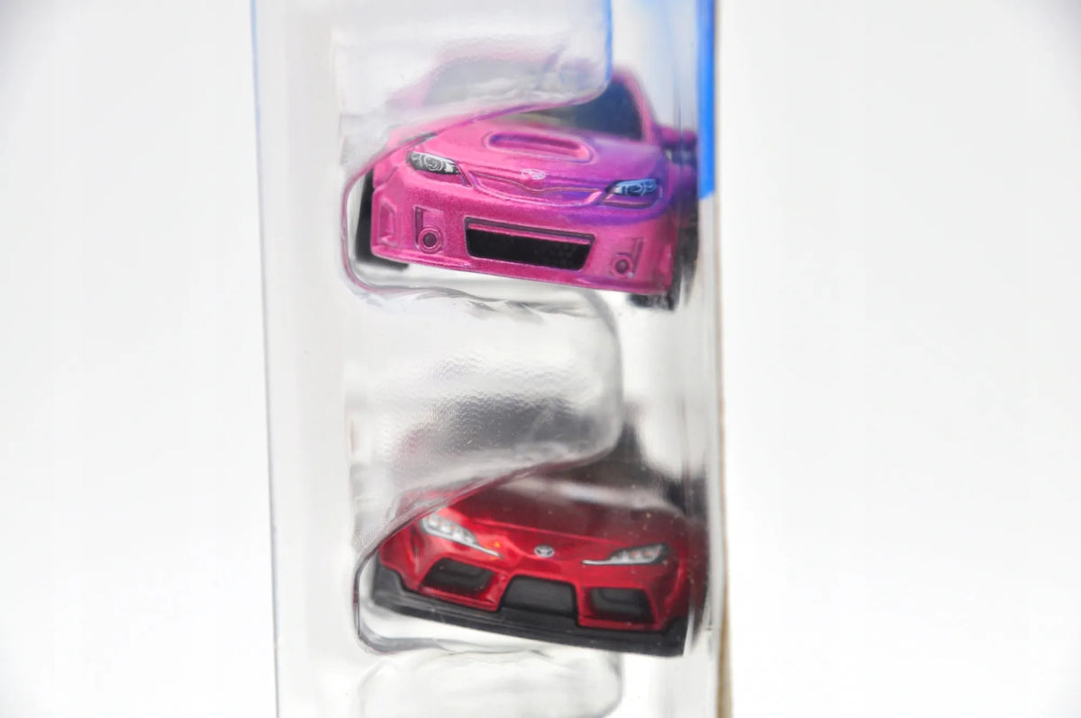 Subaru Wrx Sti & Toyota Supra Hot Wheels 2024 Różowy i Bordowy 1:64 2 Pack – zdjęcie 2