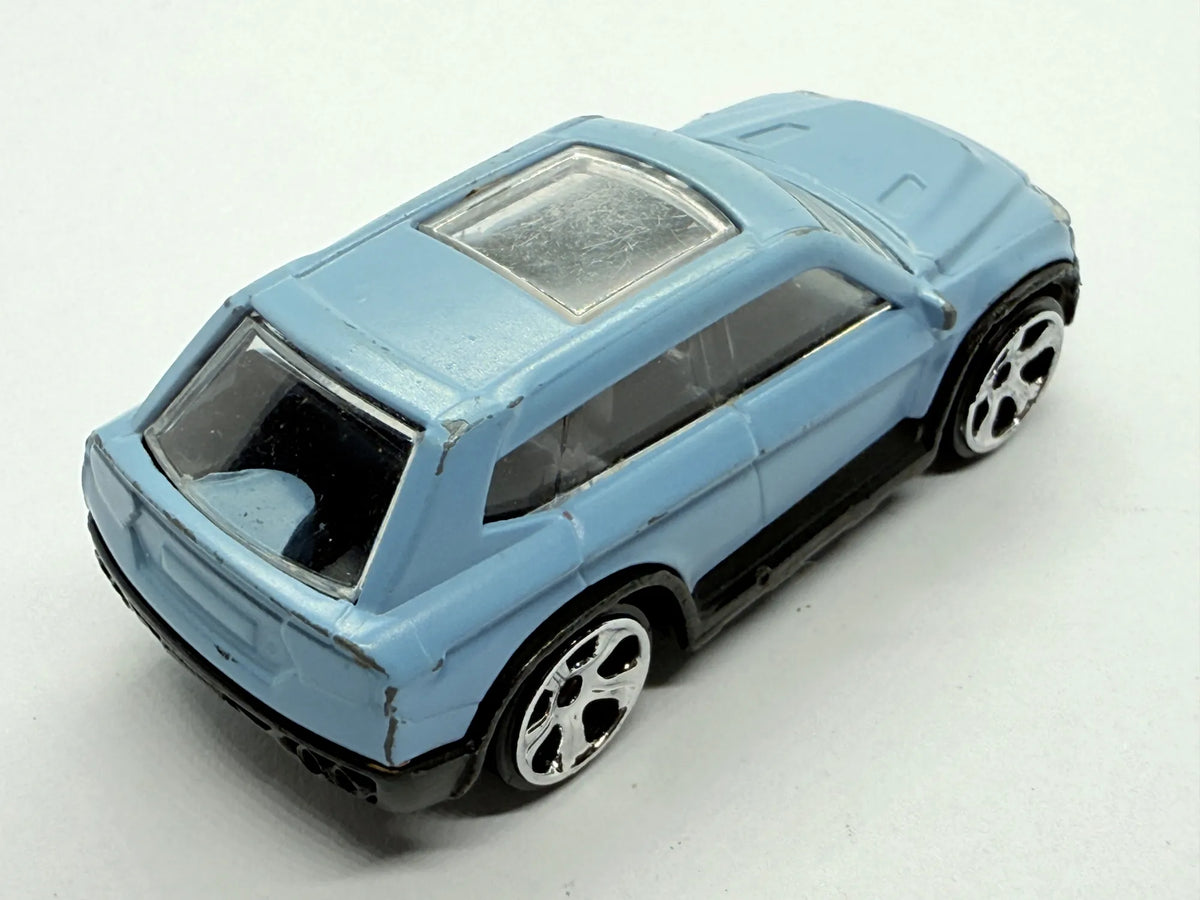 Range Rover Evoque Coupe Fresh Metal Maisto Niebieski 1:62 – zdjęcie 2
