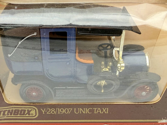 Y-28/1907 UNIC TAXI Matchbox 1986 Niebieski 1:46 Made in England – zdjęcie 2
