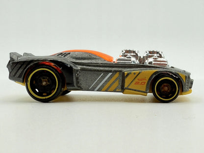 Rodger Dodger Hot Wheels 2018 Szary 1:64 – zdjęcie 2