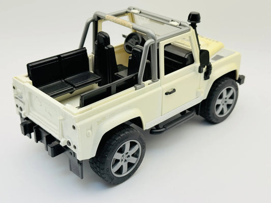 Land Rover Defender 110 Bruder 2010 1:18 Made in Germany Luzak – zdjęcie 2
