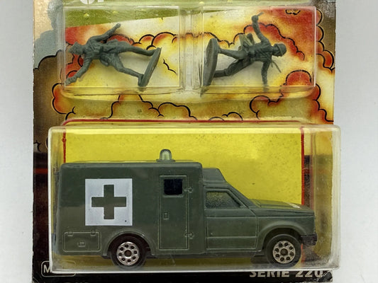 Chevy S-10 Wojskowy Ambulans z żołnierzykami Majorette 1980 1:64 Ambulance – zdjęcie 2