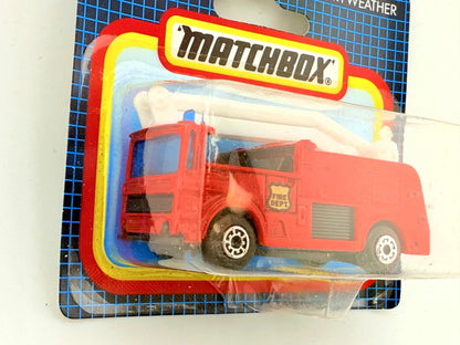 MERRYWEATHER FIRE TRUCK, Matchbox, Resoraki, Die cast Mb-13, Czerwony, 1:64 – zdjęcie 2