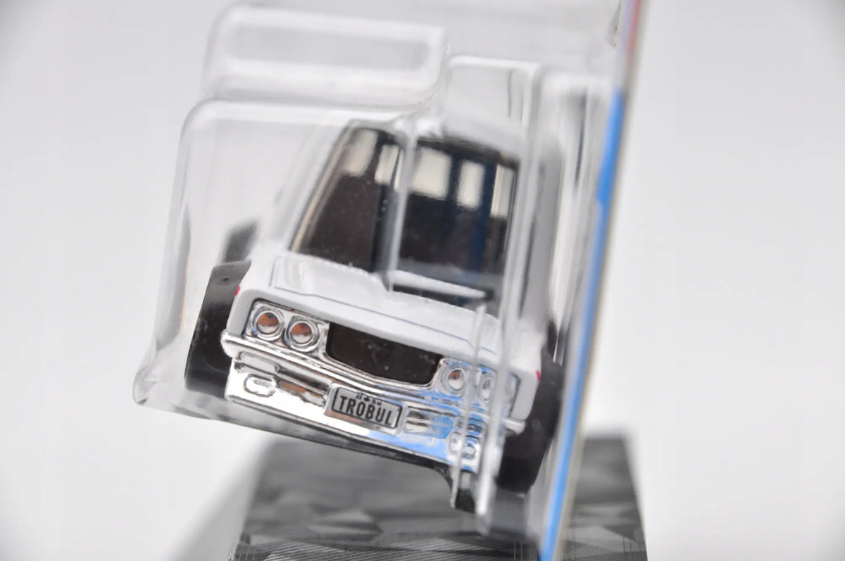 MAZDA RX-3 Hot Wheels 2024 Biały 1:64 – zdjęcie 2