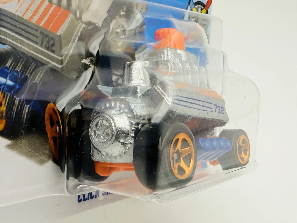 Fantasy Car Hot Wheels 2026 Hw All Drivers Welcome 1:64 732 Blister Srebrny – zdjęcie 2