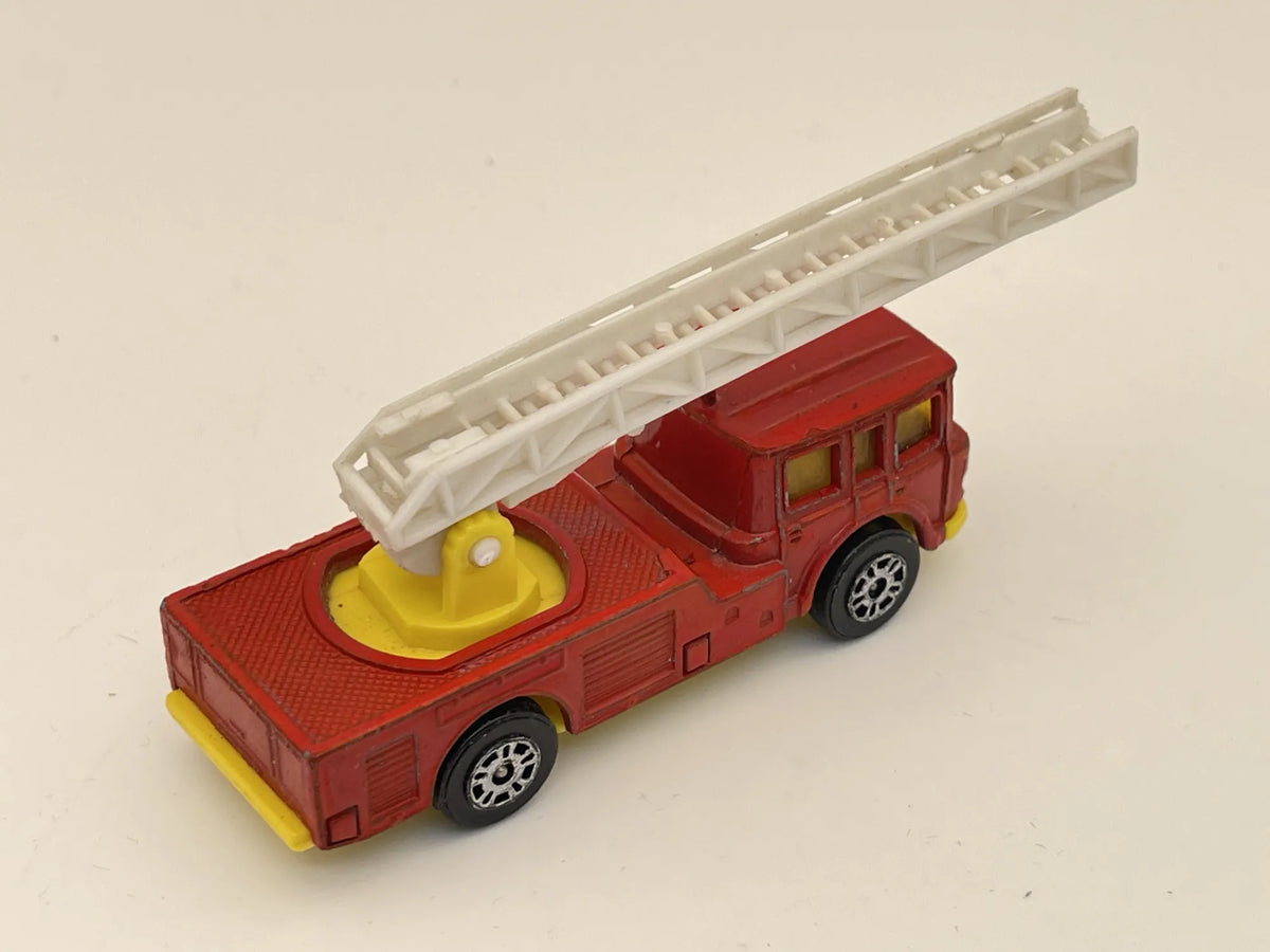 Simon Snorkel Fire Engine, Corgi Juniors, Made in Great Britain, 1:64 – zdjęcie 2