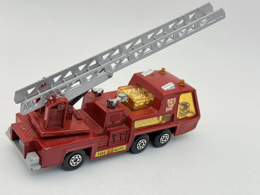 K-9 FIRE TENDER Straż pożarna Matchbox 1972 Czerwony 1:52 Made in England – zdjęcie 2
