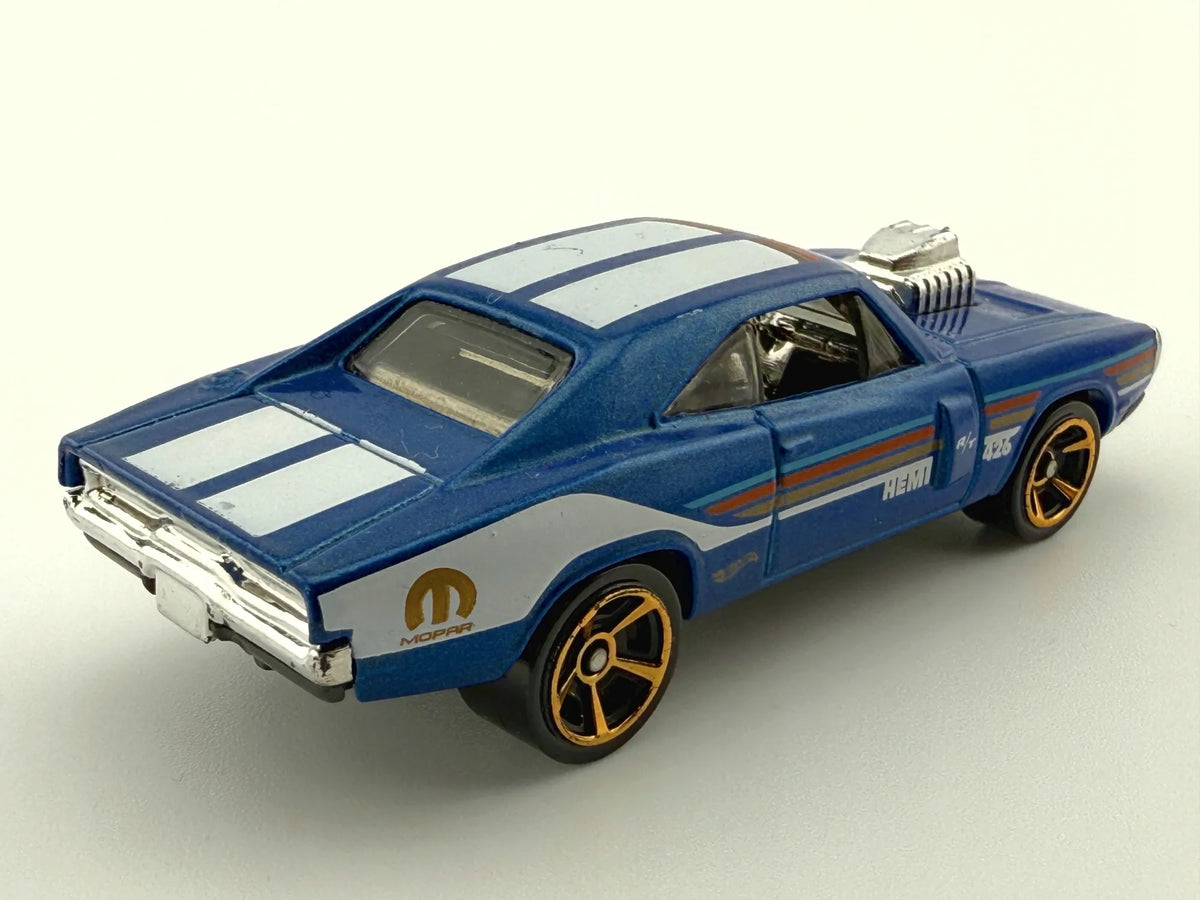 1970 Dodge Charger Hot Wheels 2010 1:64 Niebieski – zdjęcie 2
