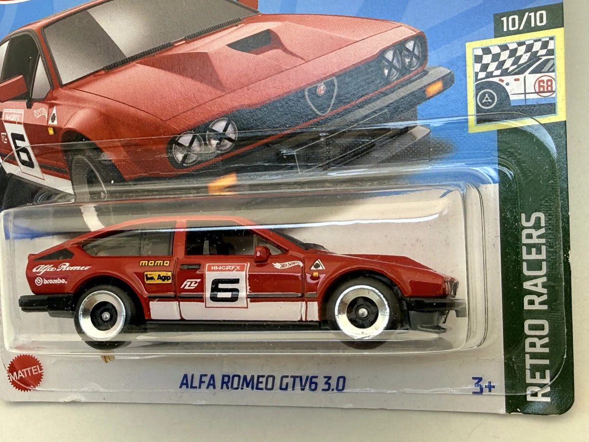 ALFA ROMEO GTV6 3.0 Retro Racers Hot Wheels 2023 Czerwony 1:64 – zdjęcie 2