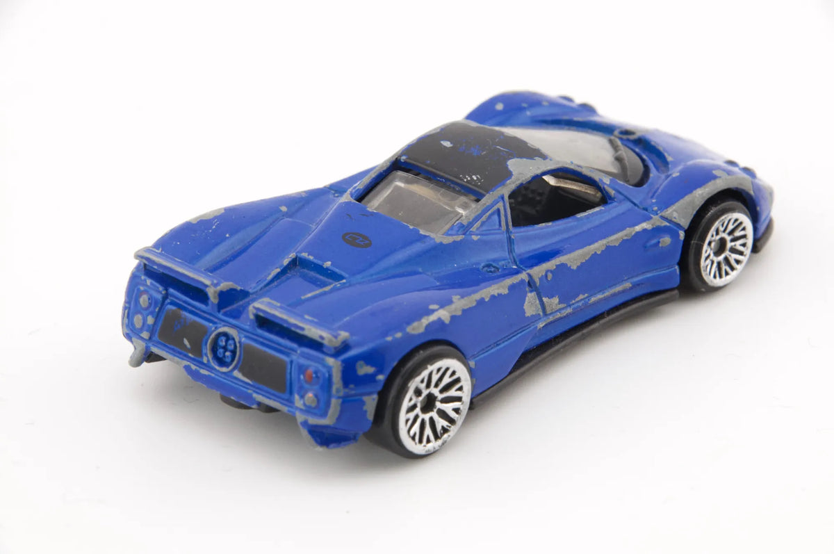 Pagani Zonda Motor Max Niebieski 1:64 – zdjęcie 2