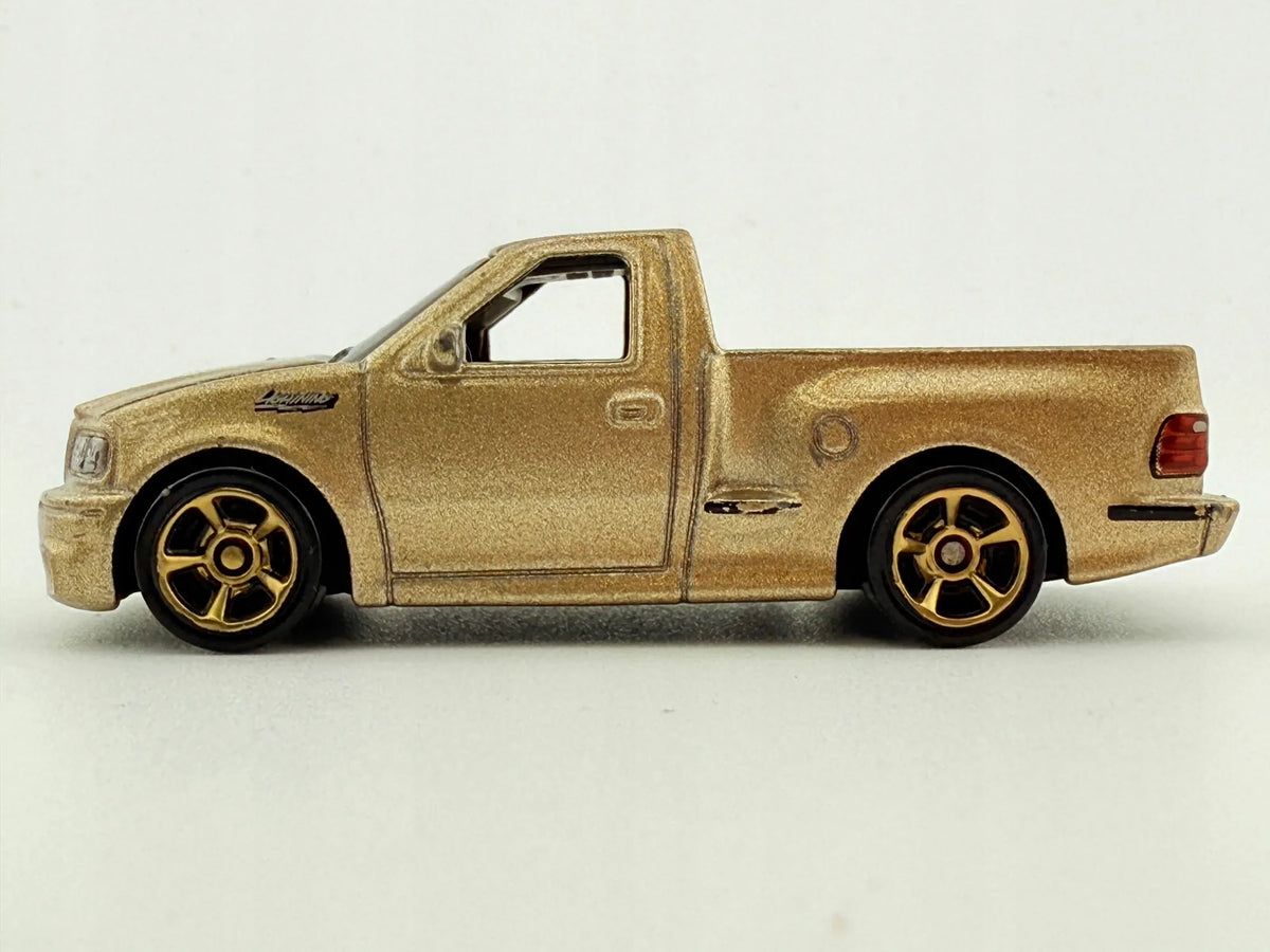 F-150 Svt Lightning Hot Wheels 2020 Złoty 1:64 – zdjęcie 2