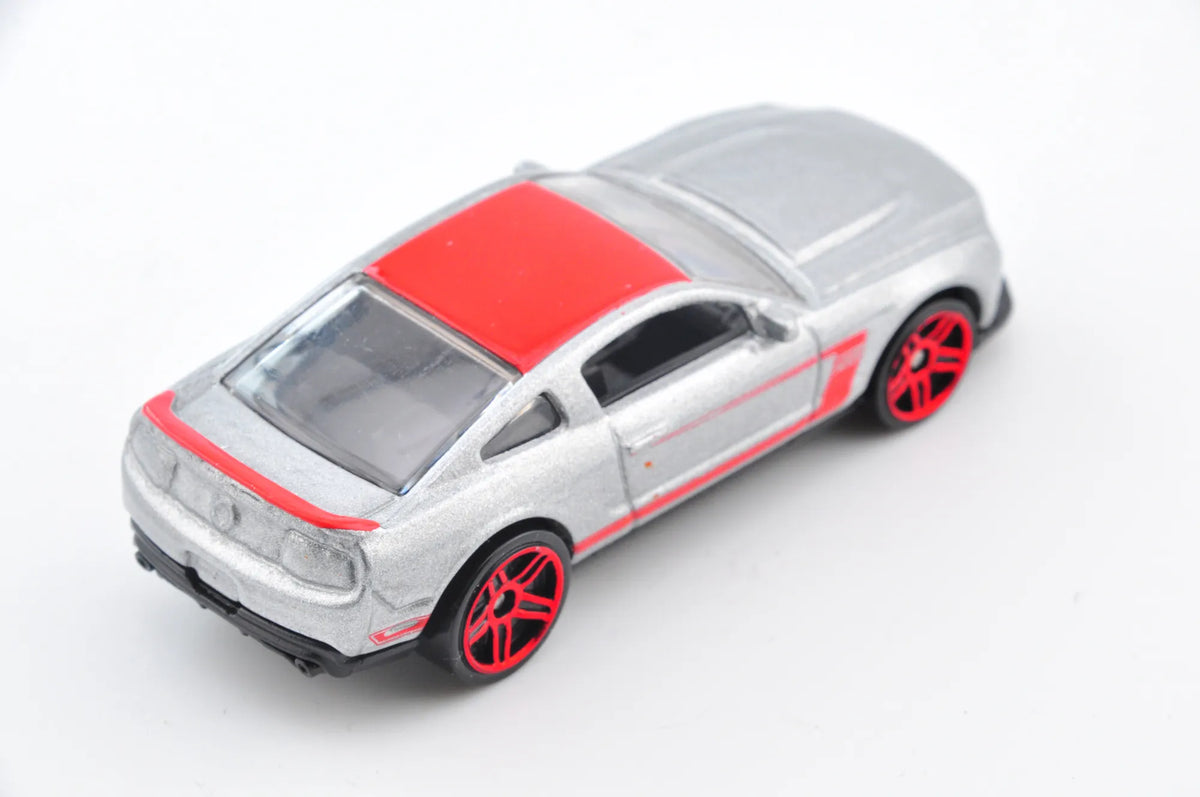 '12 Ford Mustang Boss Laguna Seca, Hot Wheels 2011, Die cast, Srebrny, 1:64 – zdjęcie 2
