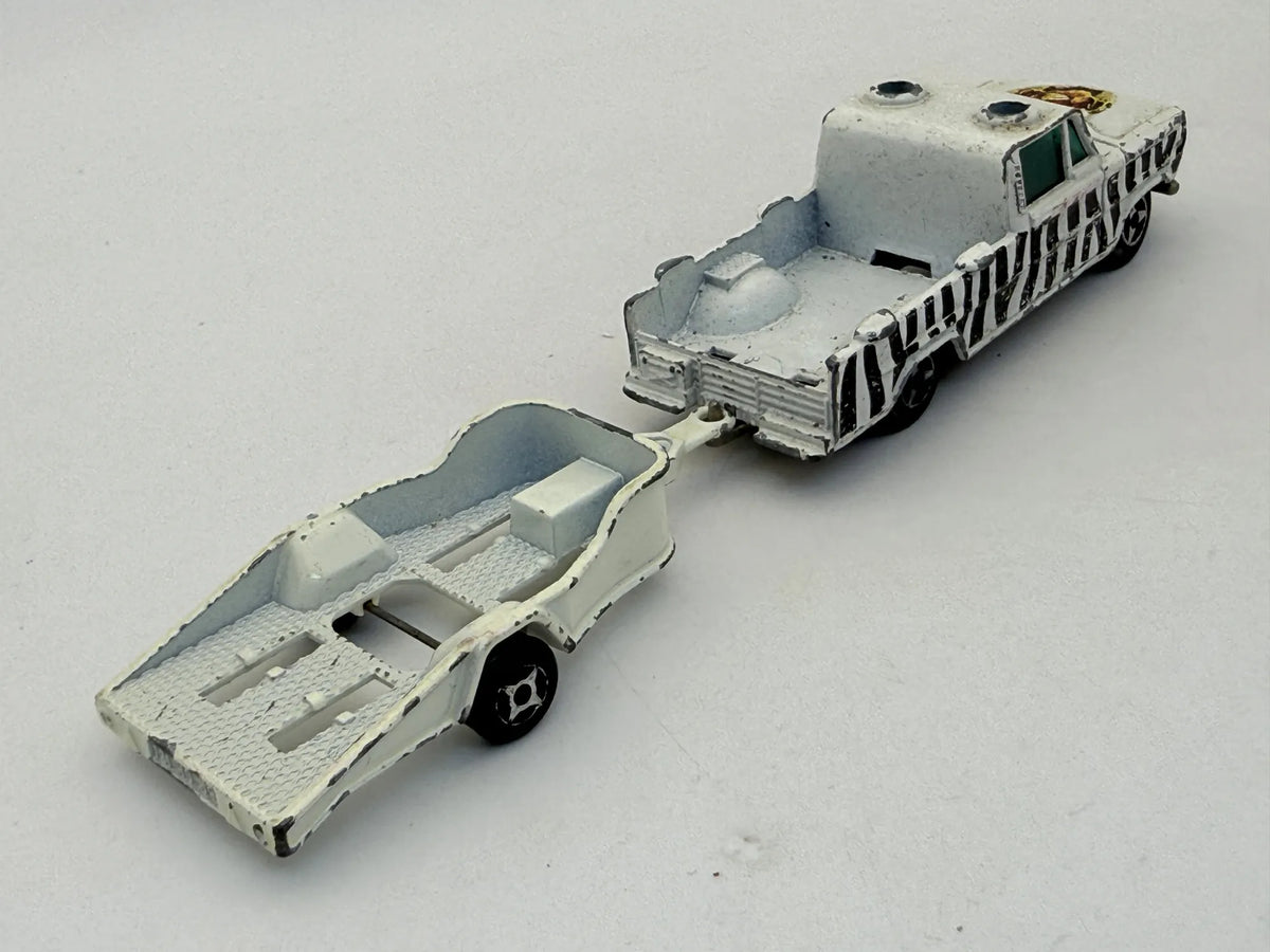 DODGE SAFARI PICK UP Z PRZYCZEPĄ Majorette Made in France Biały 1:64 – zdjęcie 2