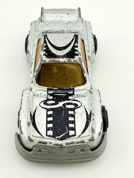 Porsche 935 Summer Srebrny 1:64 – zdjęcie 2