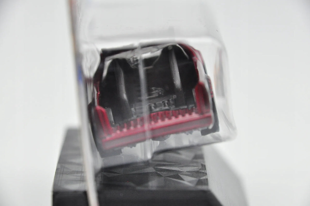 Mały Hatchback Z Lat 80. Czerwony 1:64 – zdjęcie 2
