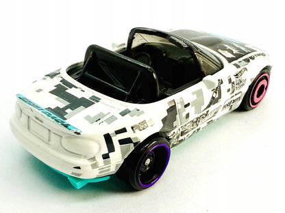'91 MAZDA MX-5 MIATA, Hot Wheels, Resoraki, Die cast Fyb66, Biała, 1:64 – zdjęcie 2