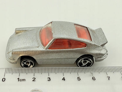 Porsche Carrera Hot Wheels Srebrny 1:64 – zdjęcie 2