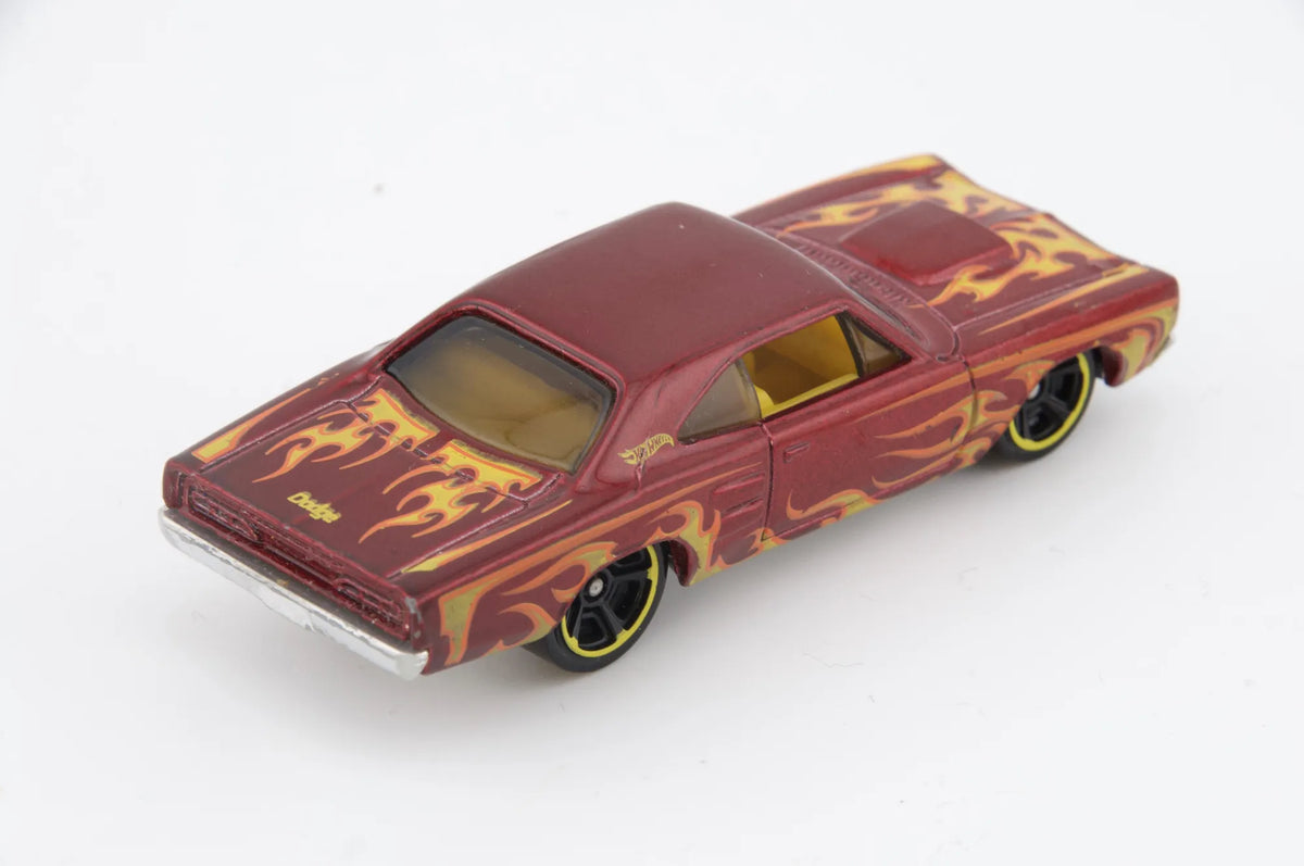 Dodge Charger Hot Wheels Czerwony 1:64 – zdjęcie 2