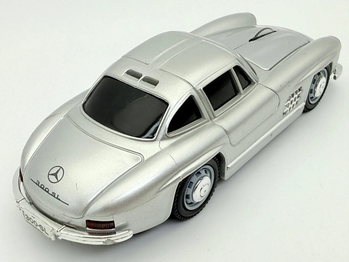 Mercedes-Benz 300 Sl Srebrny 1:32 – zdjęcie 2
