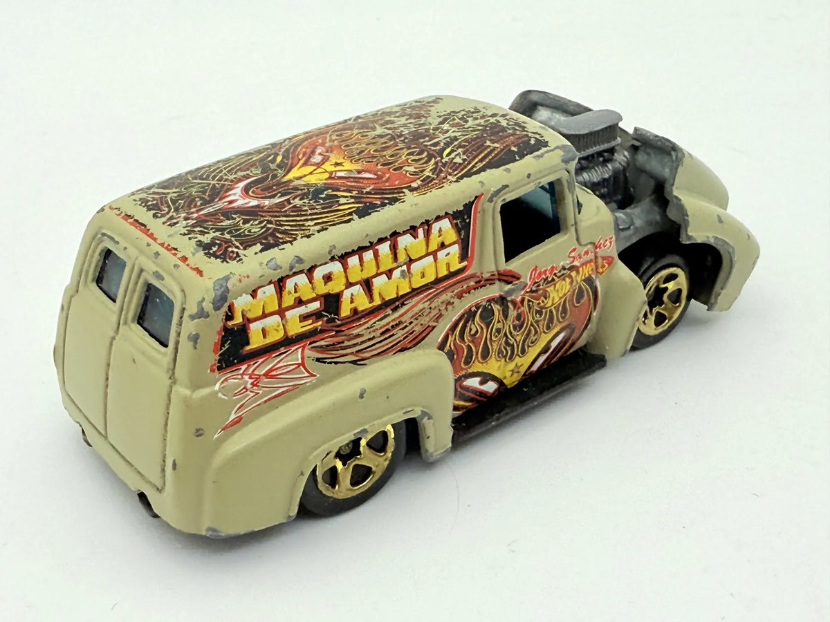 '56 Ford F-100 Máquina de Amor Hot Wheels Beżowy 1:64 – zdjęcie 2