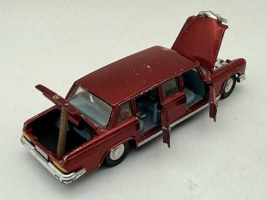 Limuzyna MERCEDES-BENZ 600 Dinky Toys Czerwony 1:38 Made in England – zdjęcie 2
