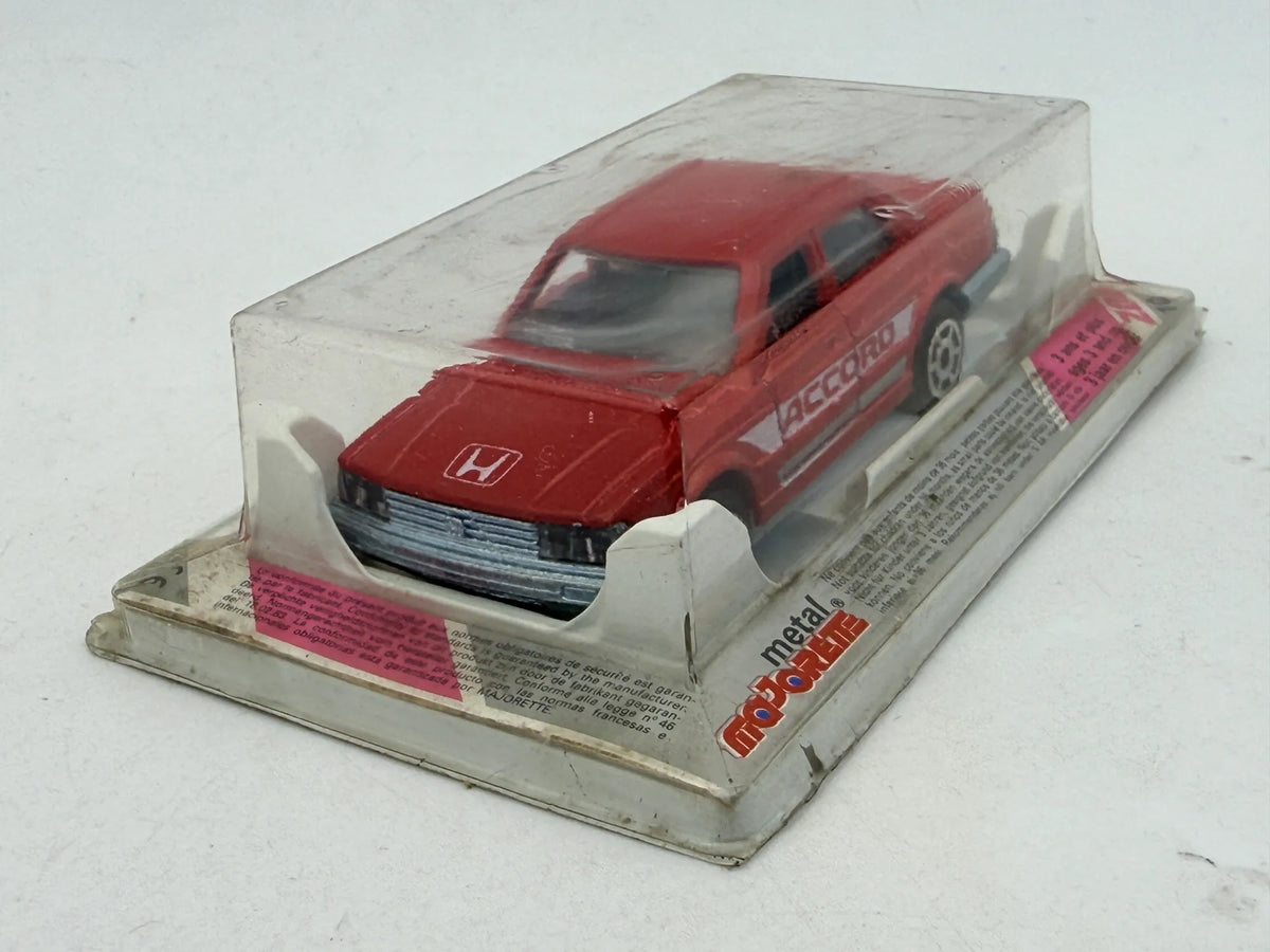 HONDA ACCORD Majorette '90 Czerwony 1:64 – zdjęcie 2