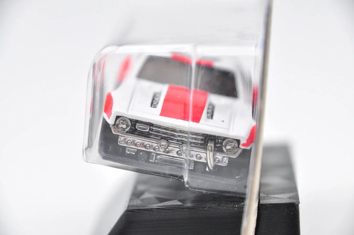 CUSTOM '68 CAMARO Hot Wheels 2024 Biało-Czerwony 1:64 – zdjęcie 2